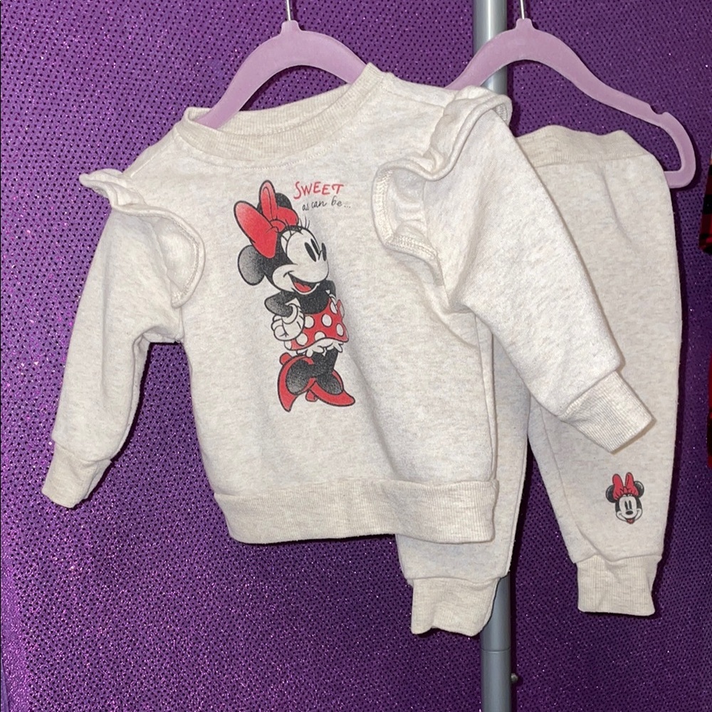 🏝️🎉Disney Gray and Red Matching Set